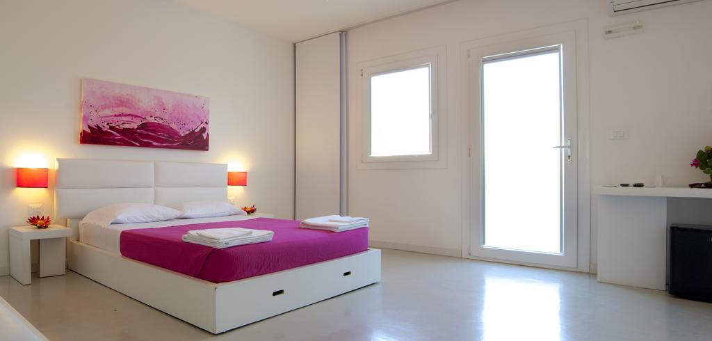 Hotel Beach Salento Marina Di Pescoluse Buitenkant foto