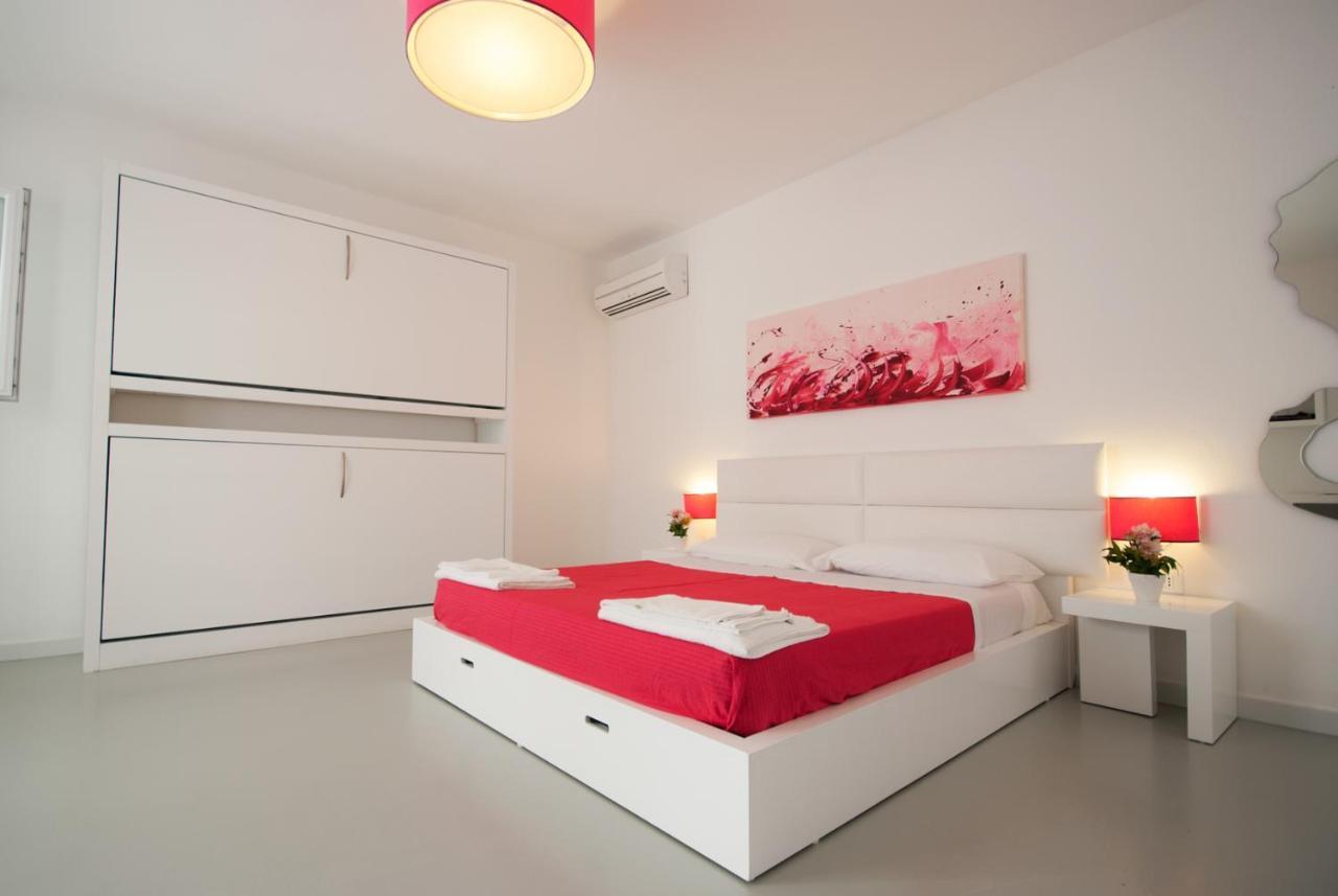 Hotel Beach Salento Marina Di Pescoluse Buitenkant foto