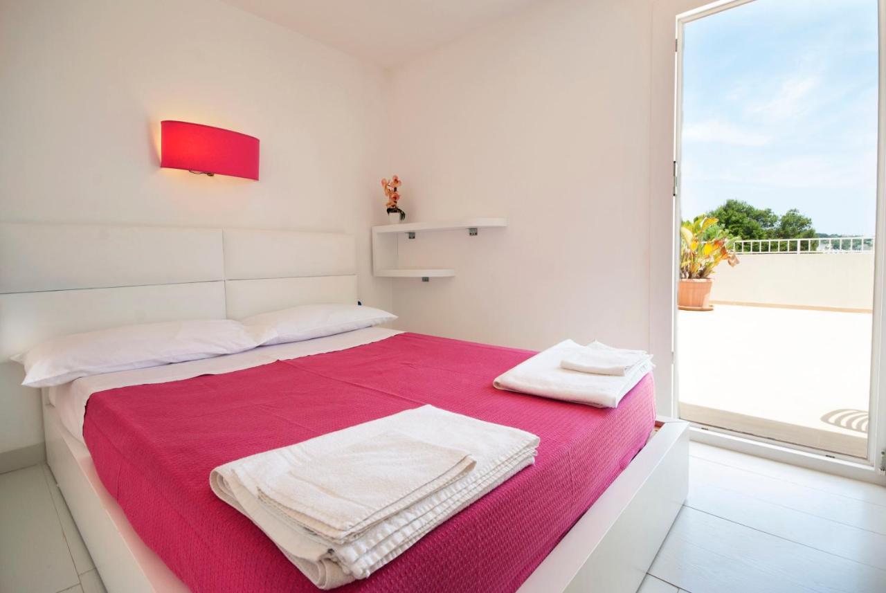 Hotel Beach Salento Marina Di Pescoluse Buitenkant foto